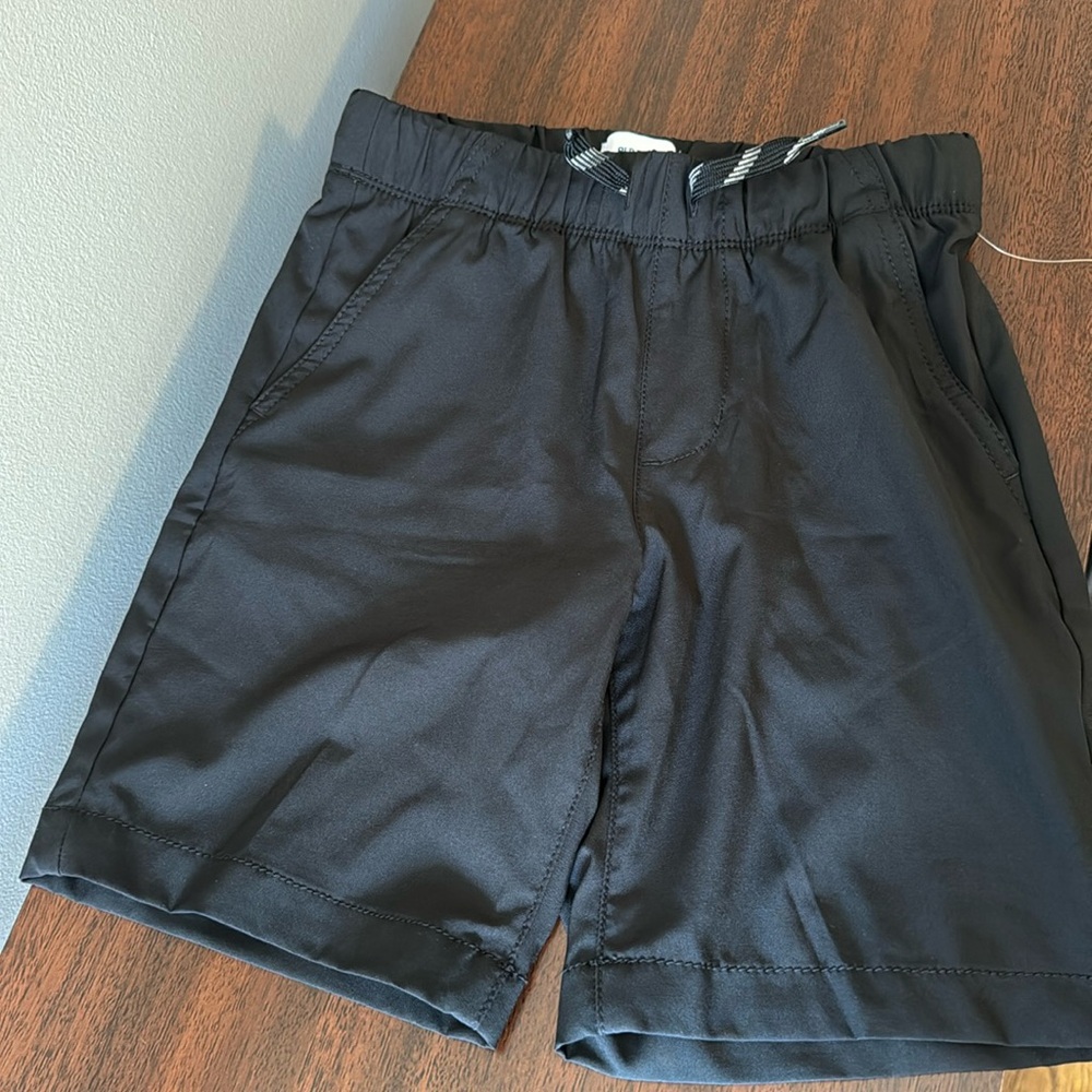 Old navy boys athletic shorts size small, NWT!